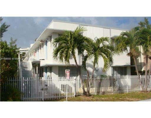 7420 Carlyle Ave, Miami Beach FL 33141