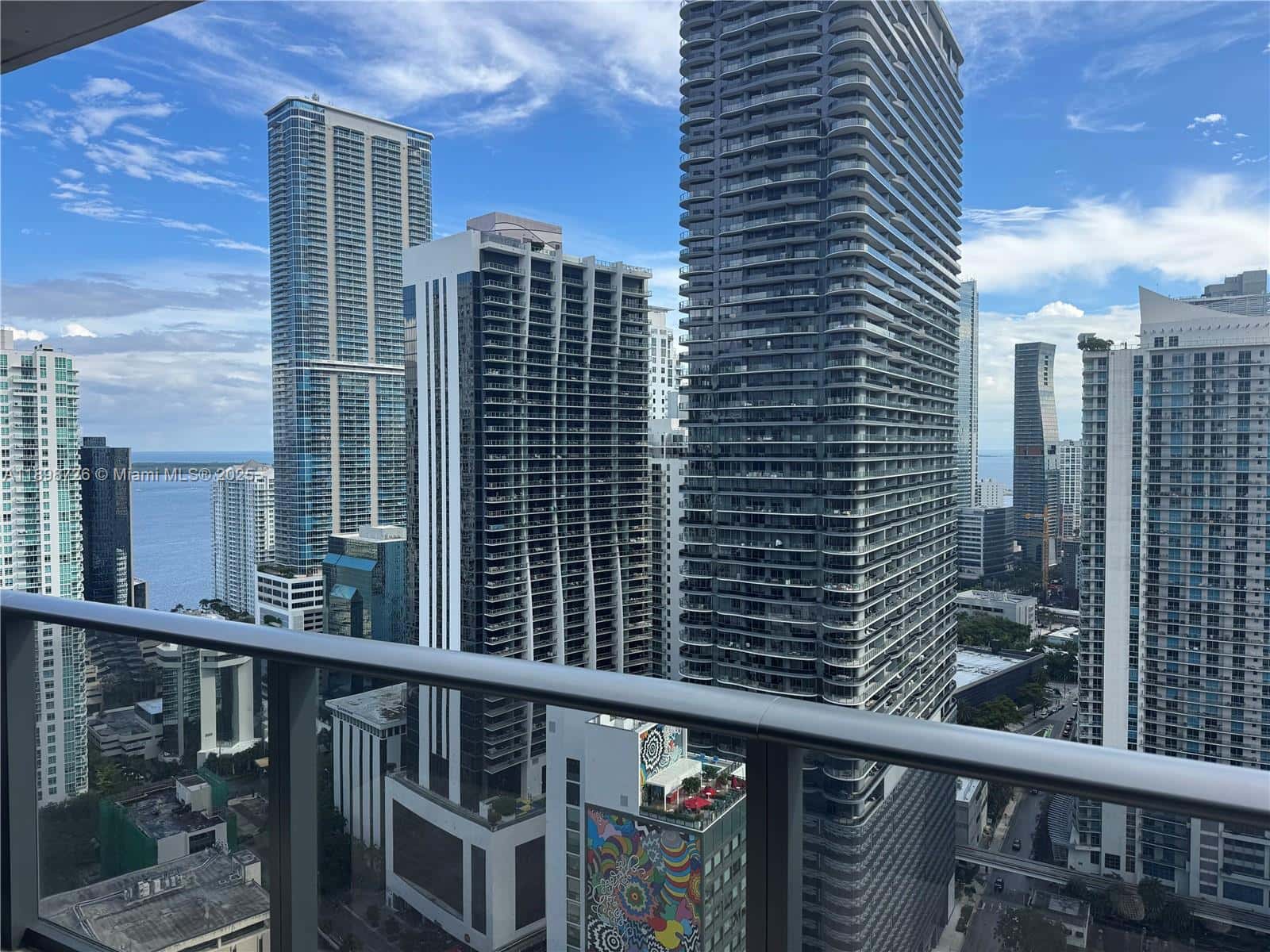 45 SW 9th St # 3404, Miami FL 33130
