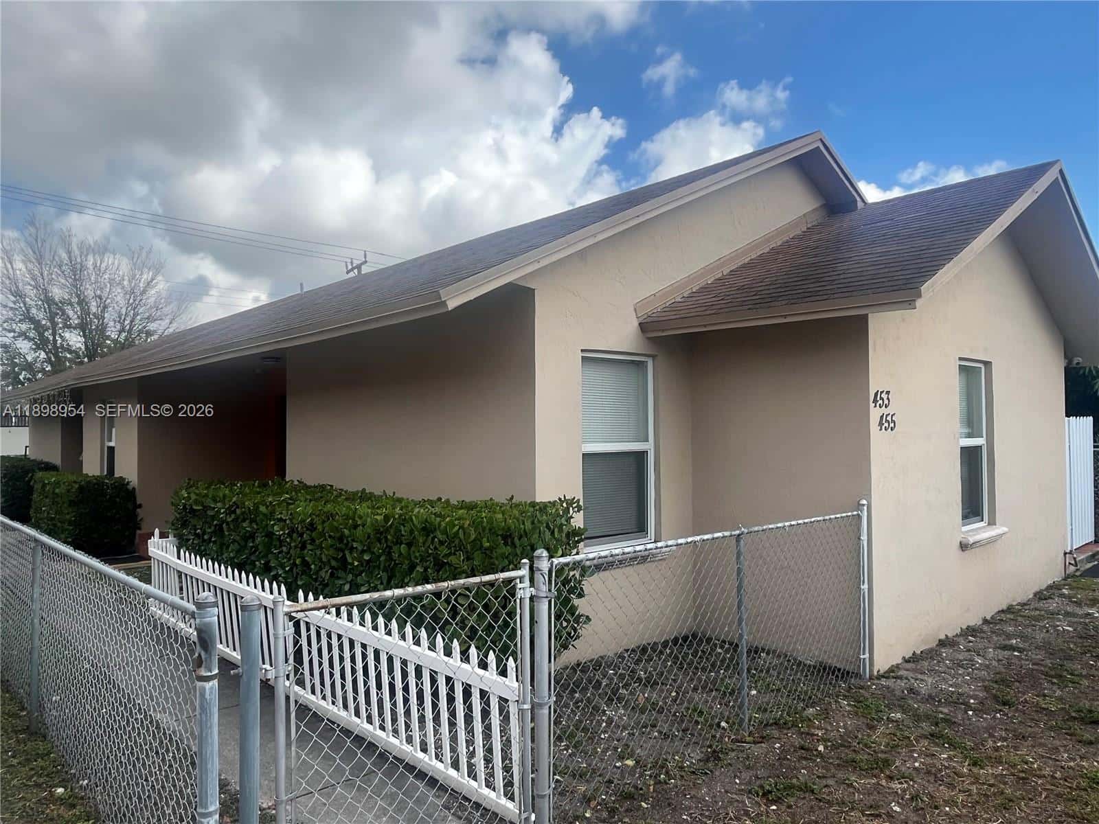453 E 13th St, Hialeah FL 33010