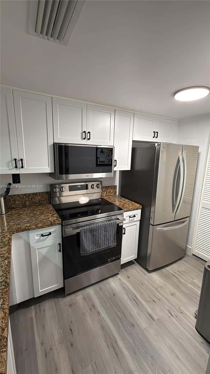 650 West Ave # 303, Miami Beach FL 33139