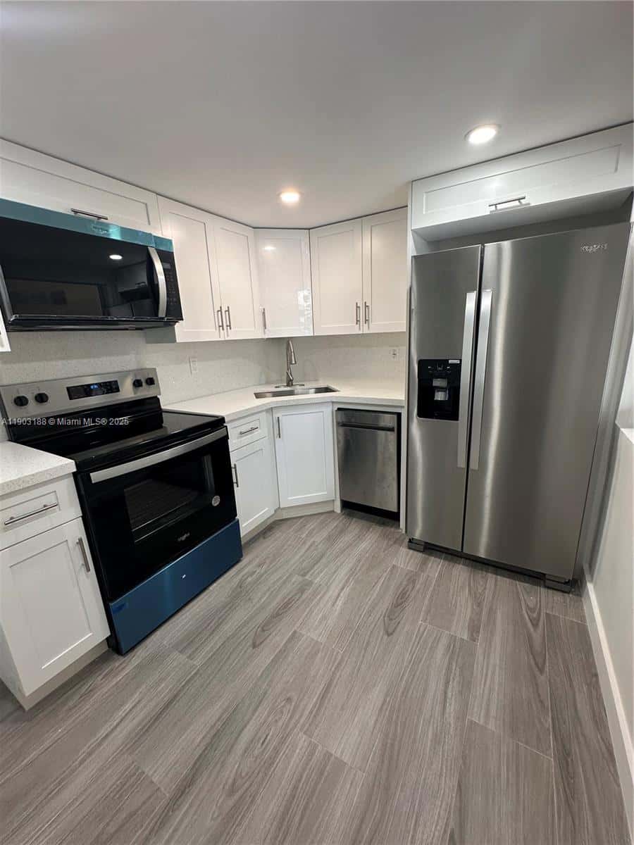 7705 SW 86th St # 315, Miami FL 33143