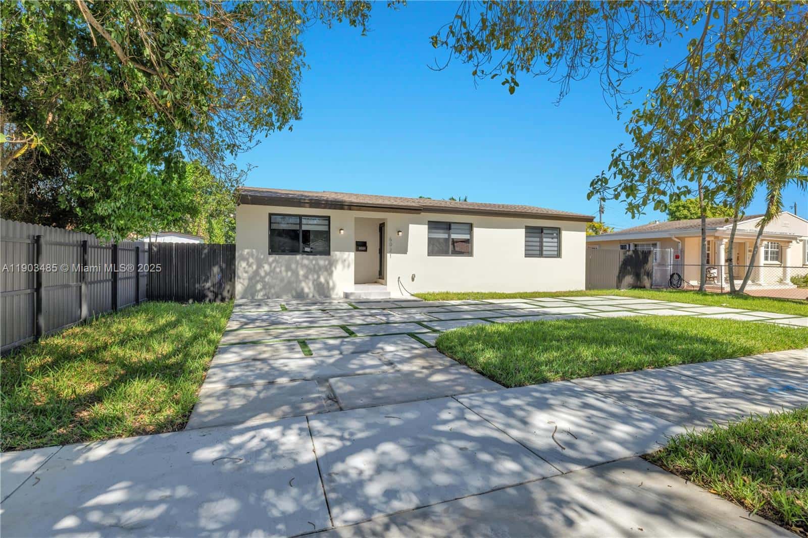 6021 SW 19th St, Miami FL 33155