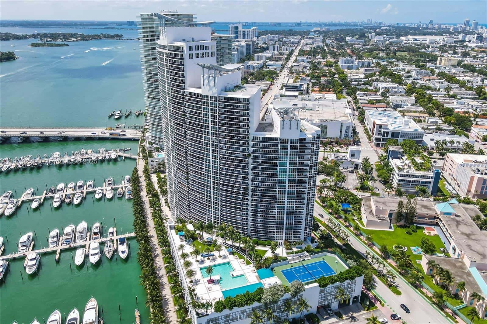400 Alton Rd # 2409, Miami Beach FL 33139