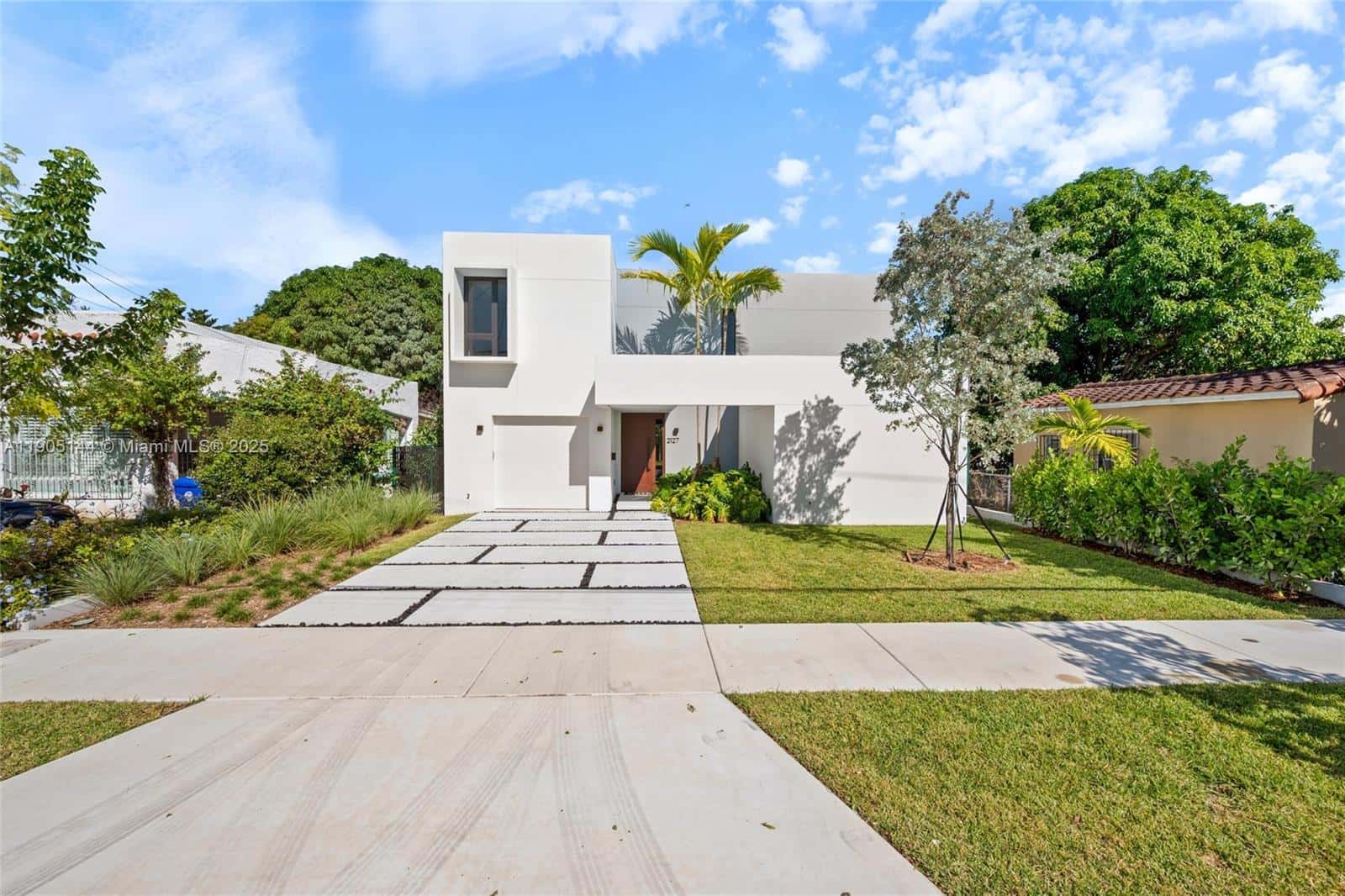 2127 SW 11th Ter, Miami FL 33135