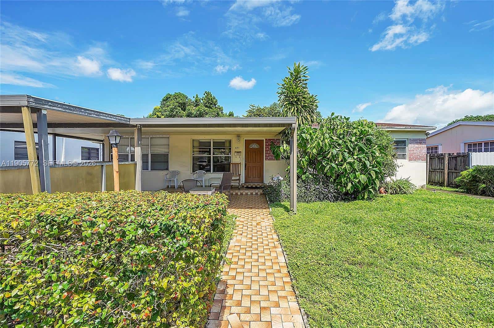 671 E 53rd St, Hialeah FL 33013