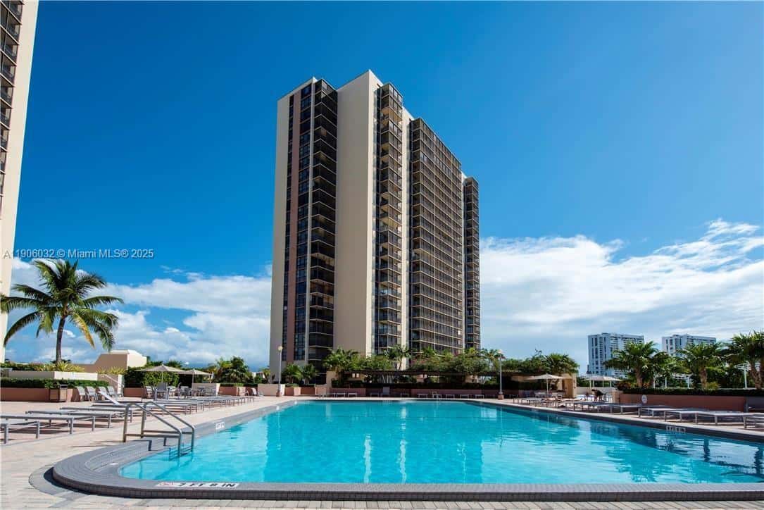 20379 W Country Club Dr # 1035, Aventura FL 33180