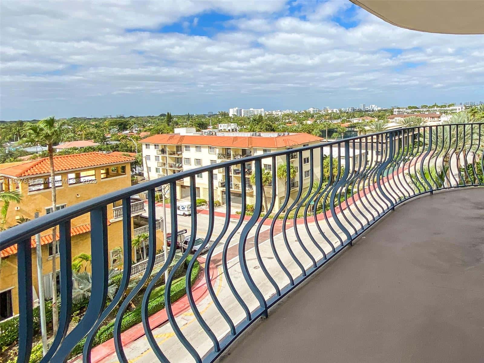 8877 Collins Ave # 604, Surfside FL 33154