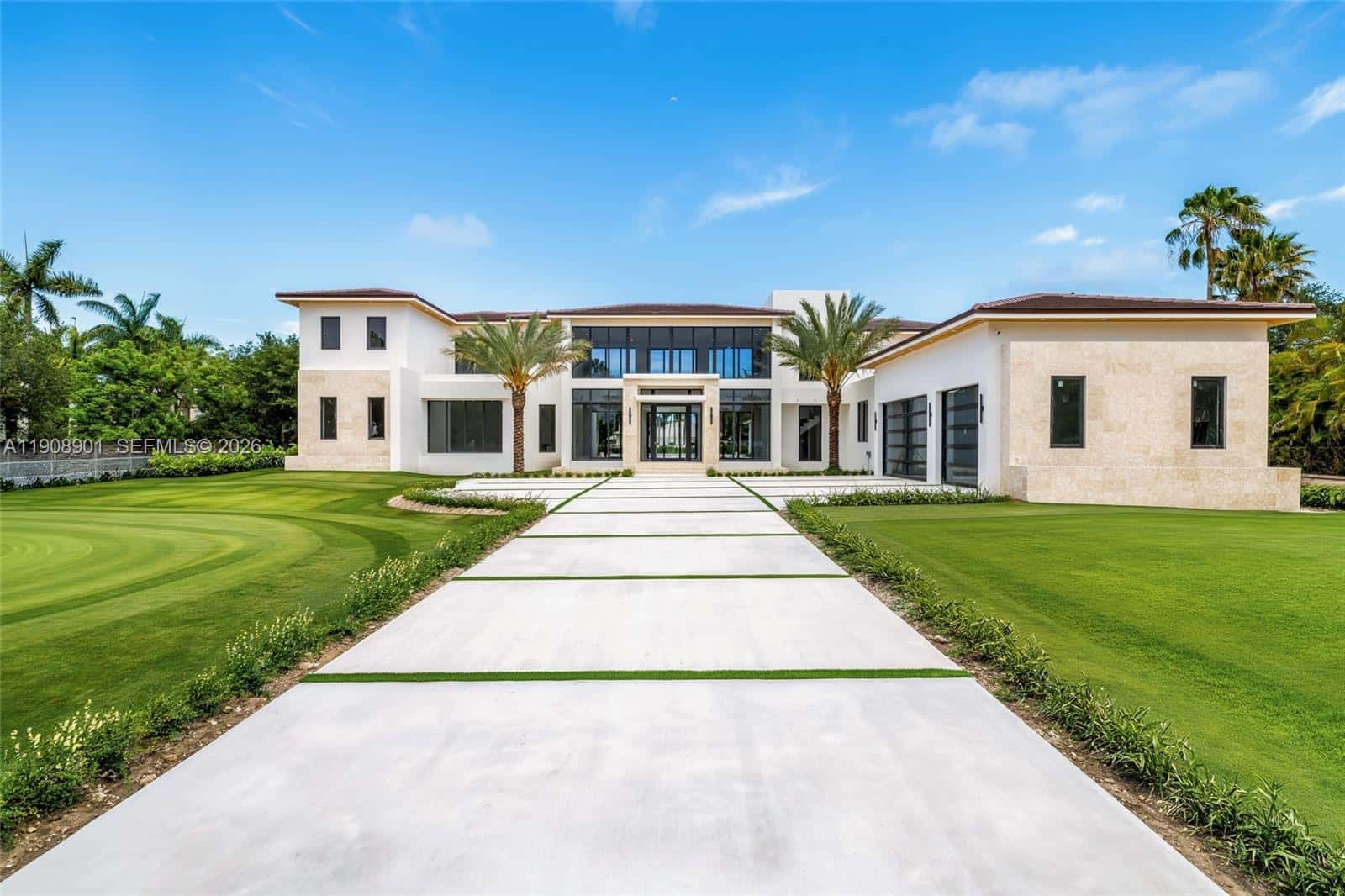 13805 Old Cutler Rd, Palmetto Bay FL 33158