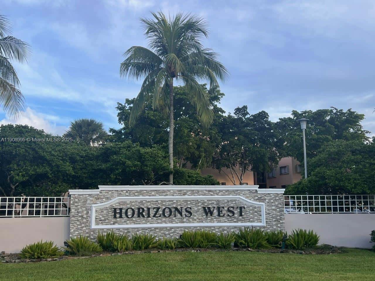 8600 SW 133 AVE RD # 319, Miami FL 33183