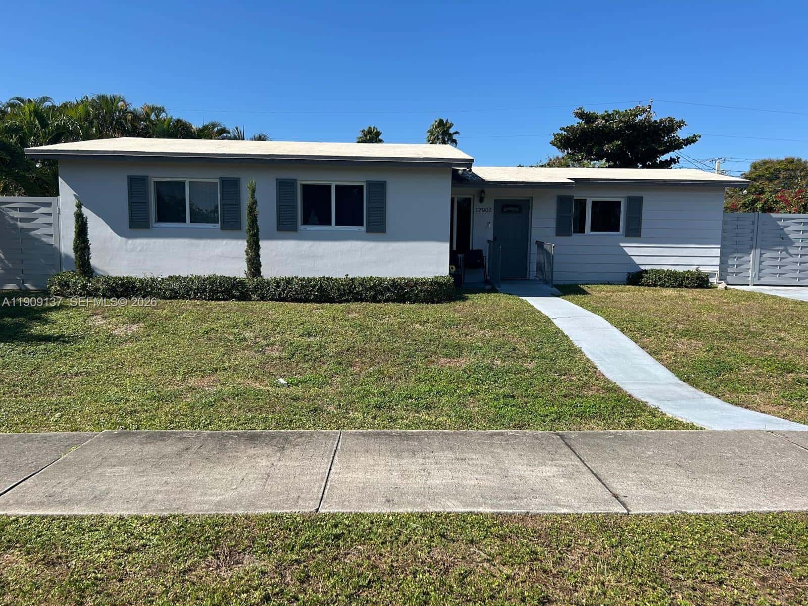 17902 NW 81st Ct, Hialeah FL 33015