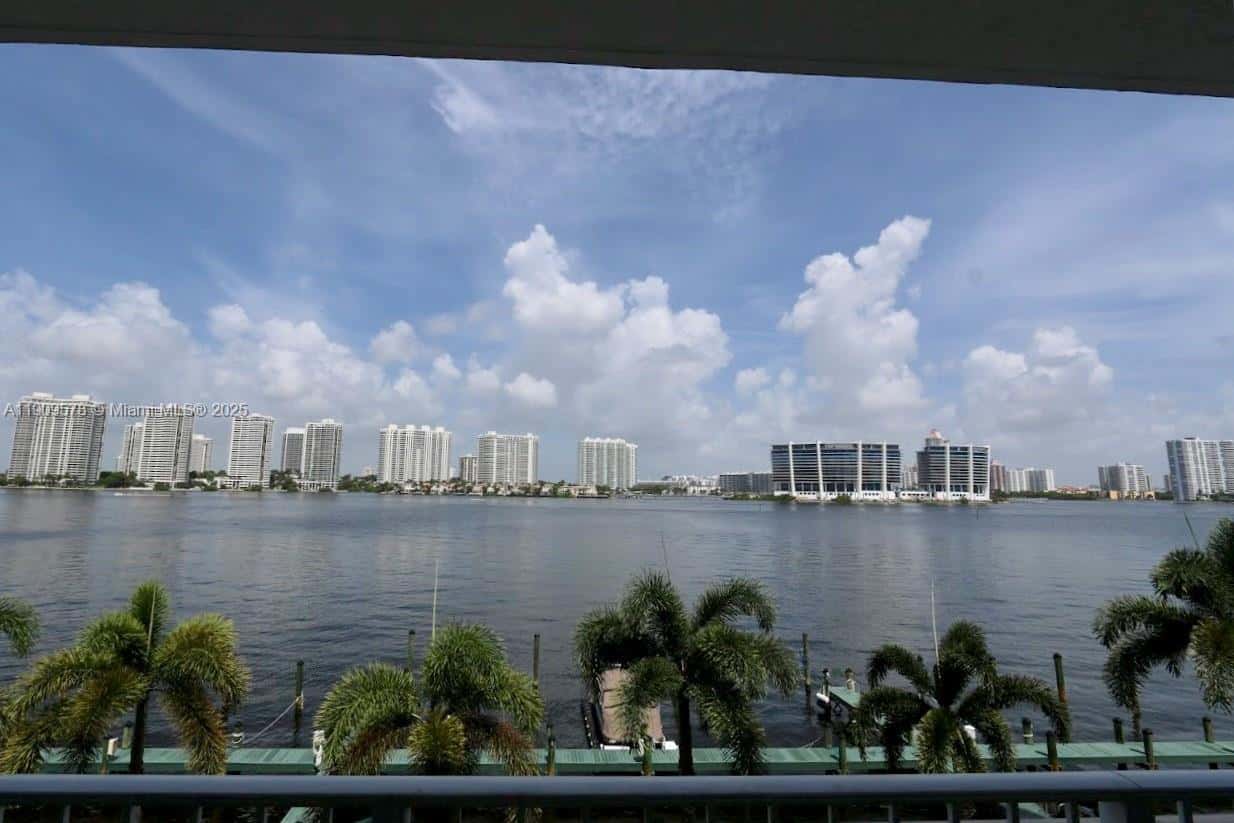 17800 N Bay Rd # 404, Sunny Isles Beach FL 33160