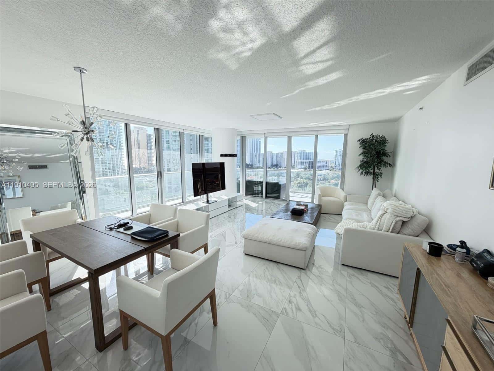 330 Sunny Isles Blvd # 1008, Sunny Isles Beach FL 33160