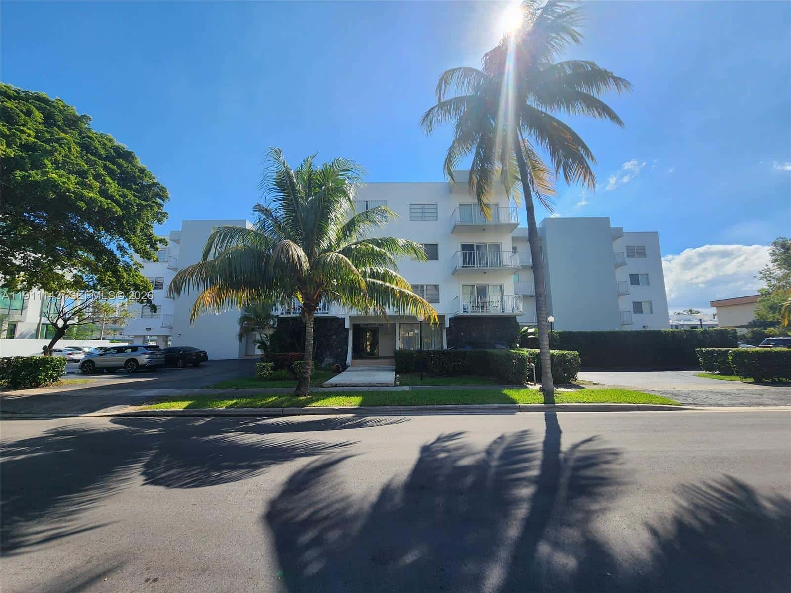 3944 NE 167th St # 408, North Miami Beach FL 33160