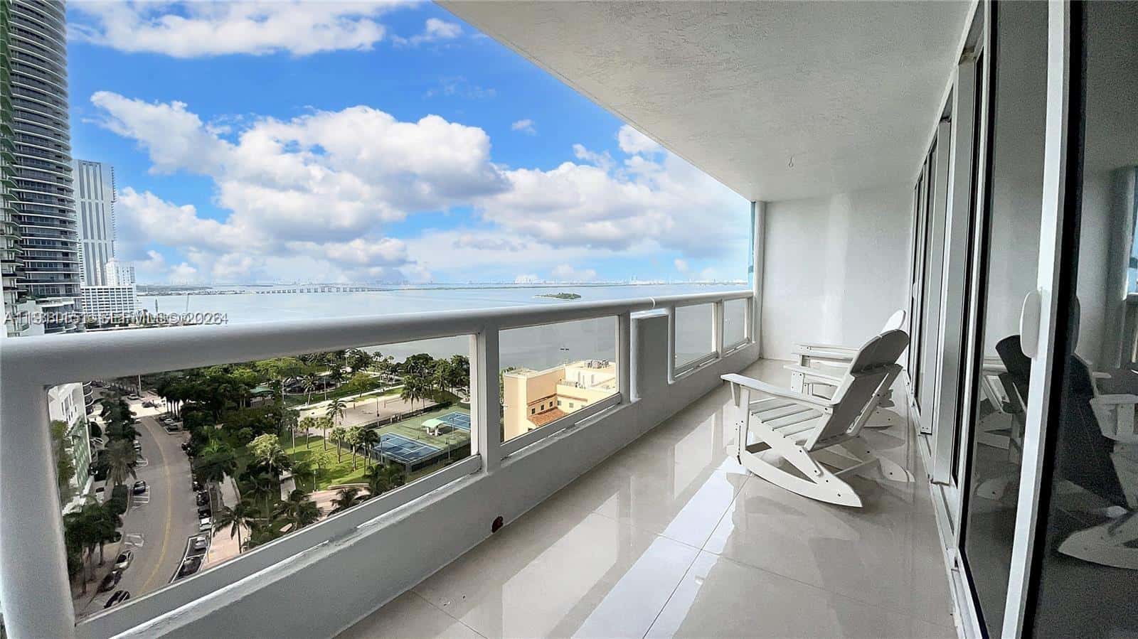 1717 N Bayshore Dr # 1950, Miami FL 33132