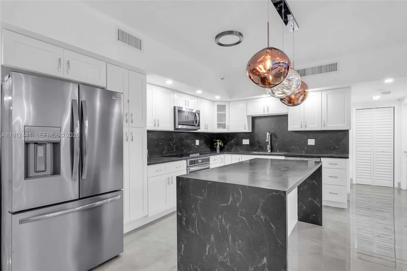 355 Poinciana Dr # 1130, Sunny Isles Beach FL 33160