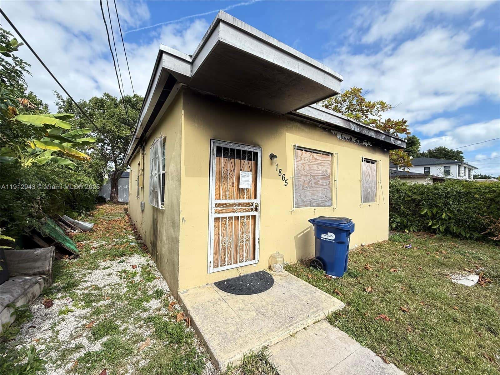1865 NW 70th St, Miami FL 33147
