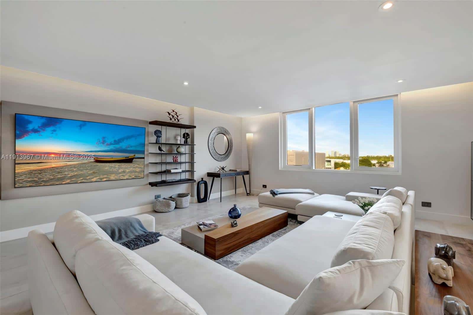 2301 Collins Ave # 634, Miami Beach FL 33139