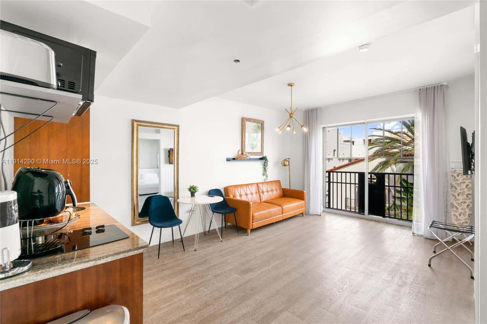 1060 Ocean Dr # D307, Miami Beach FL 33139