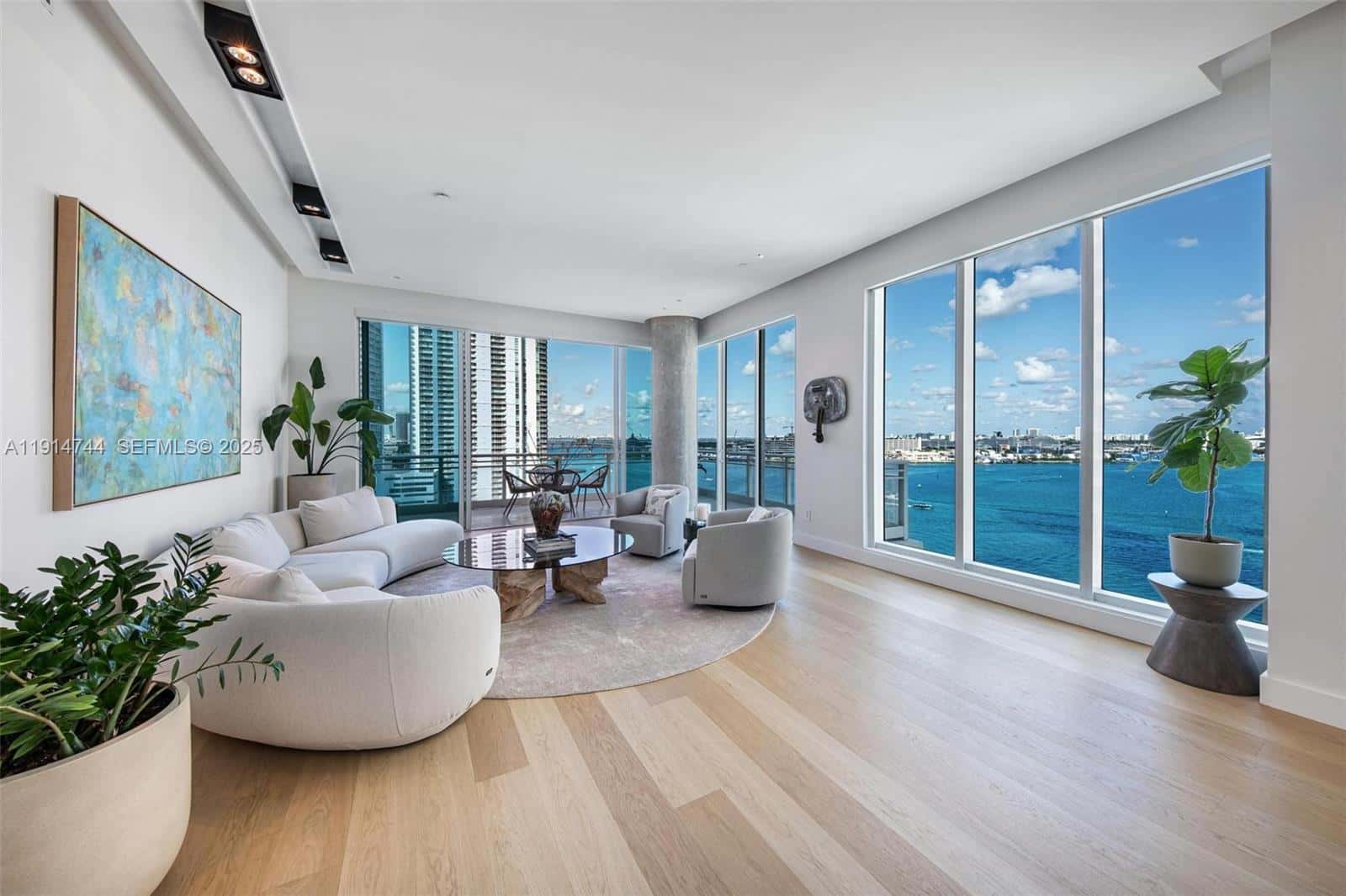 900 Brickell Key Blvd # 1403, Miami FL 33131