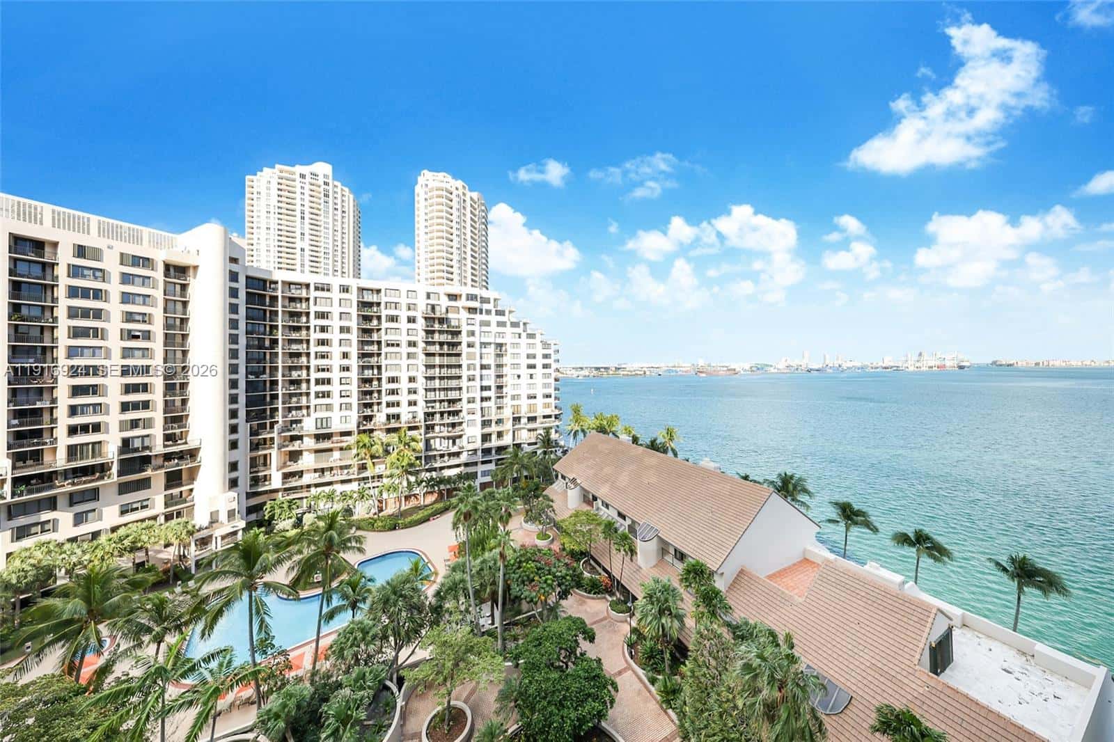 520 Brickell Key Dr # A1104, Miami FL 33131