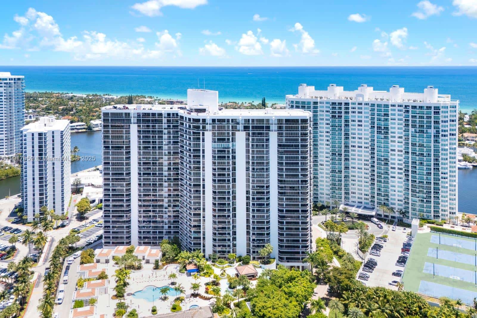 20281 E Country Club Dr # 1009, Aventura FL 33180