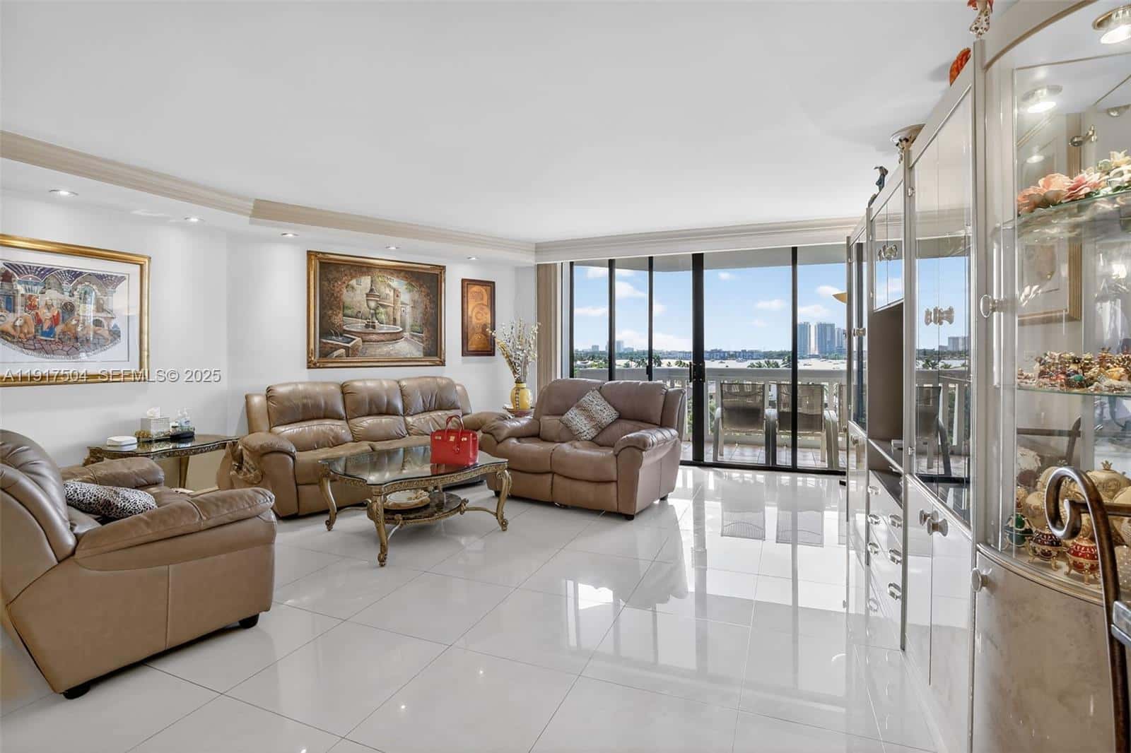 1000 Island Blvd # 602, Aventura FL 33160
