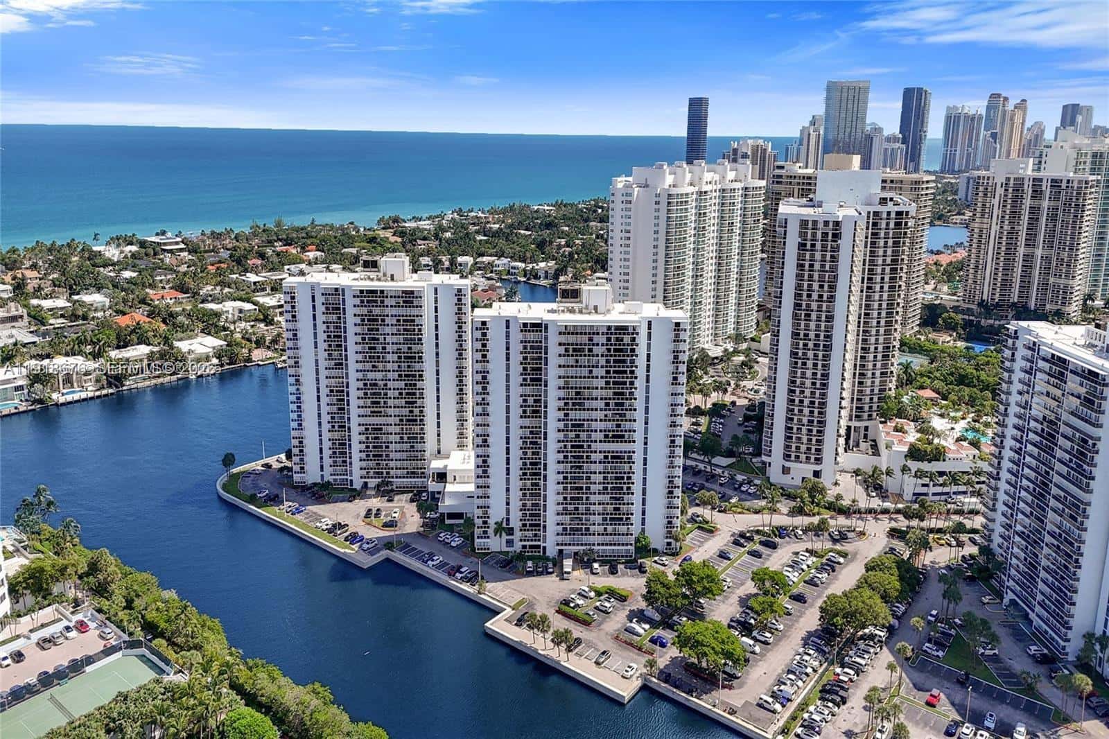 20515 E Country Club Dr # 541, Aventura FL 33180