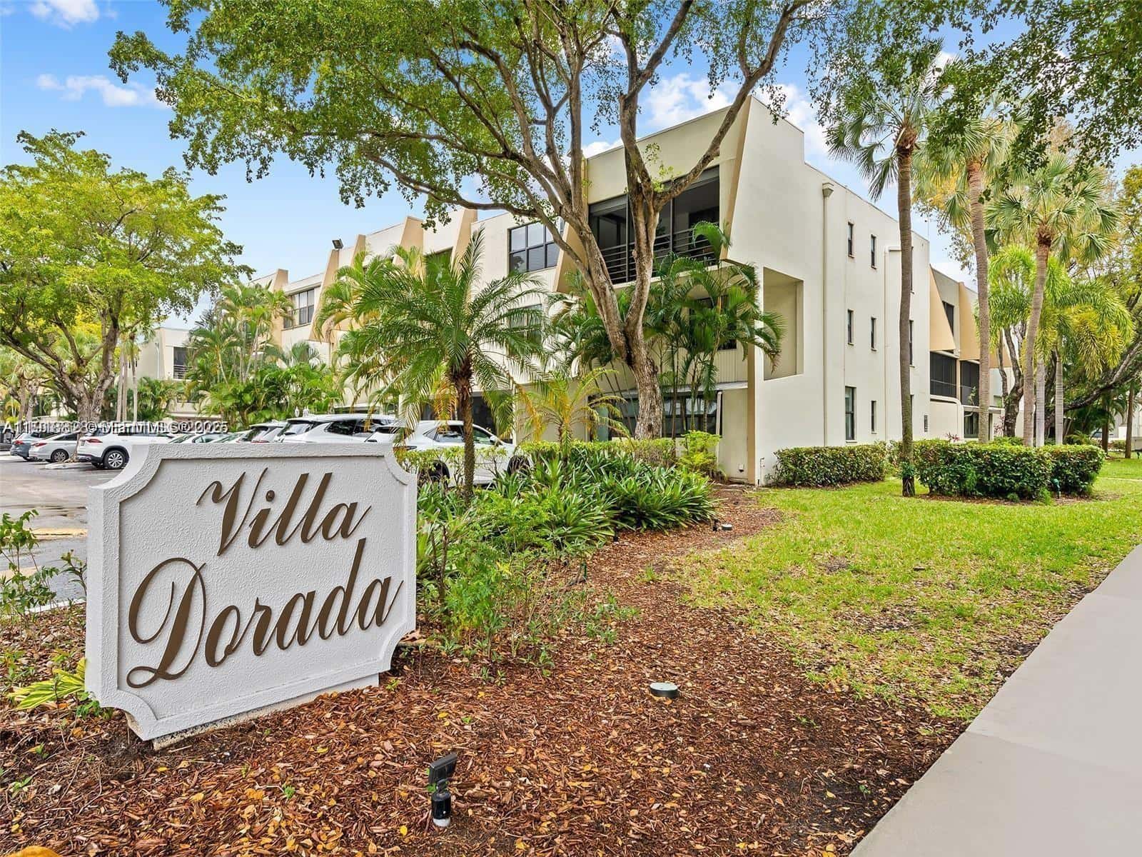 20200 W Country Club Dr # 112, Aventura FL 33180