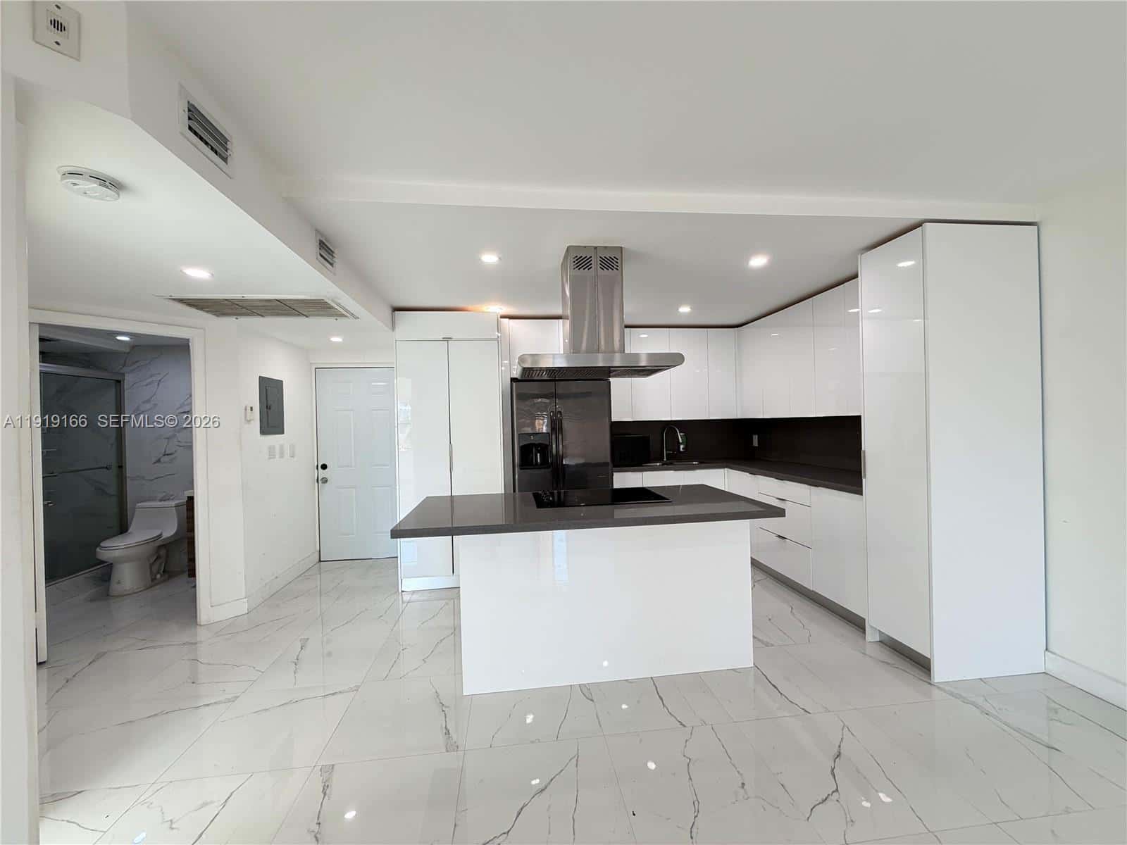 8290 Lake Dr # 427, Doral FL 33166
