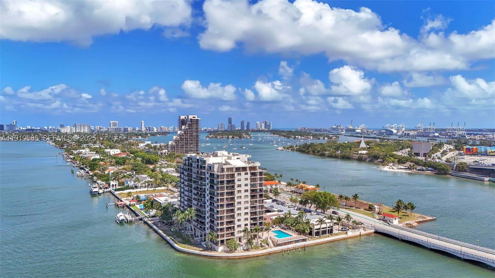 801 N Venetian Dr # 208, Miami Beach FL 33139