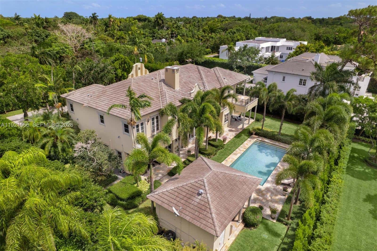 8010 Ponce De Leon Rd, Miami FL 33143