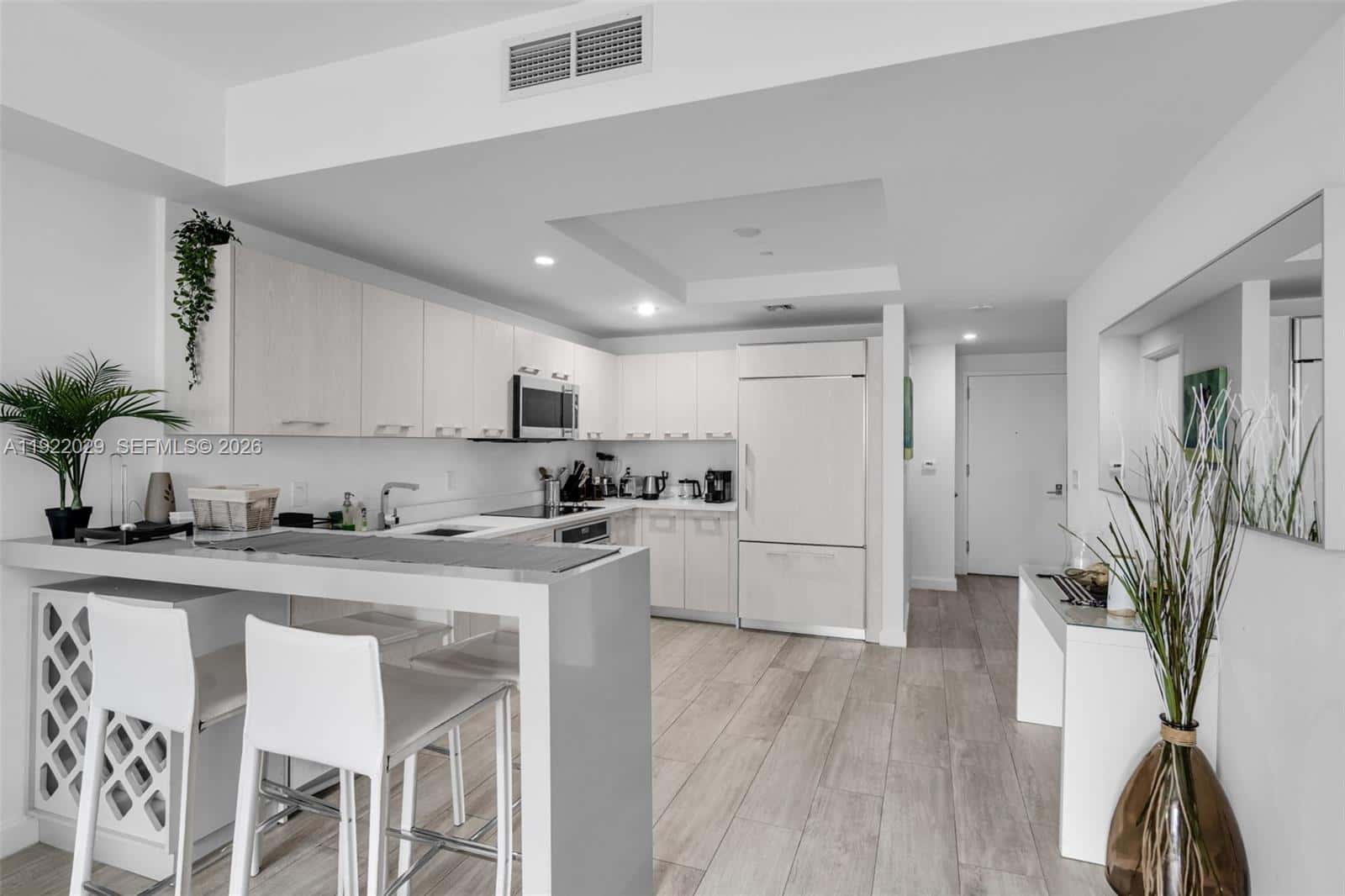 55 SW 9th St # 1705, Miami FL 33130