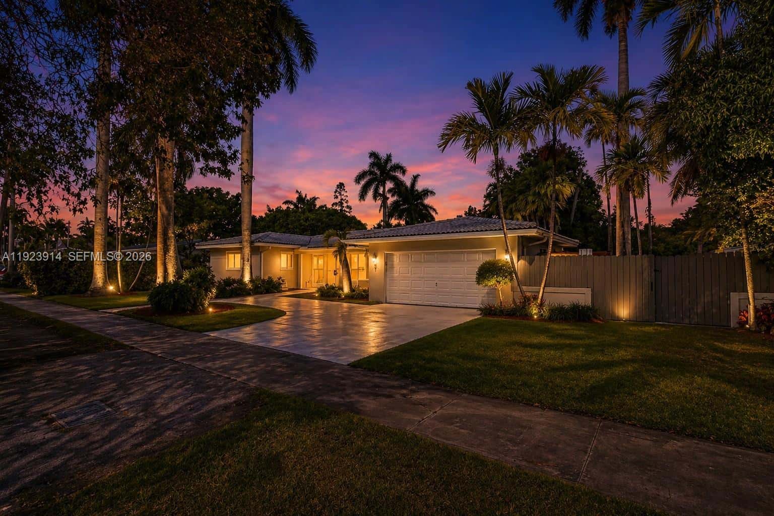 461 NE 115th St, Miami FL 33161