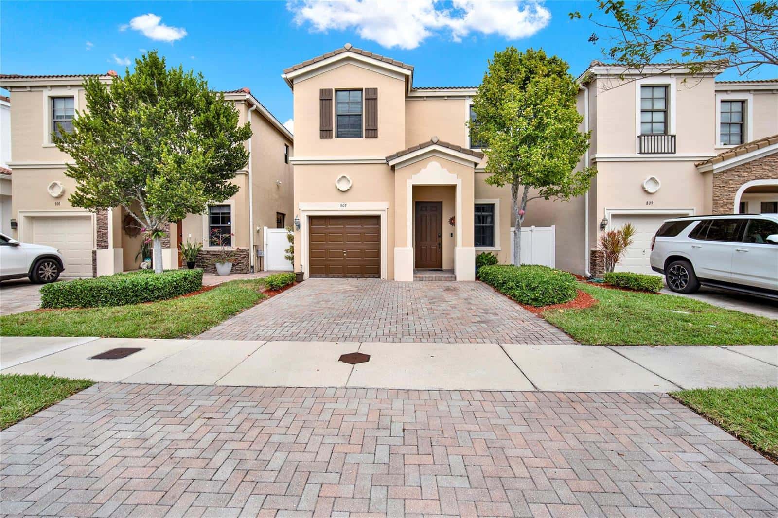 805 NE 191st Street, Miami FL 33179
