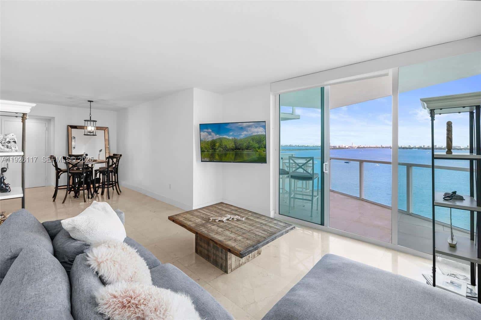 665 NE 25th St # 1801, Miami FL 33137