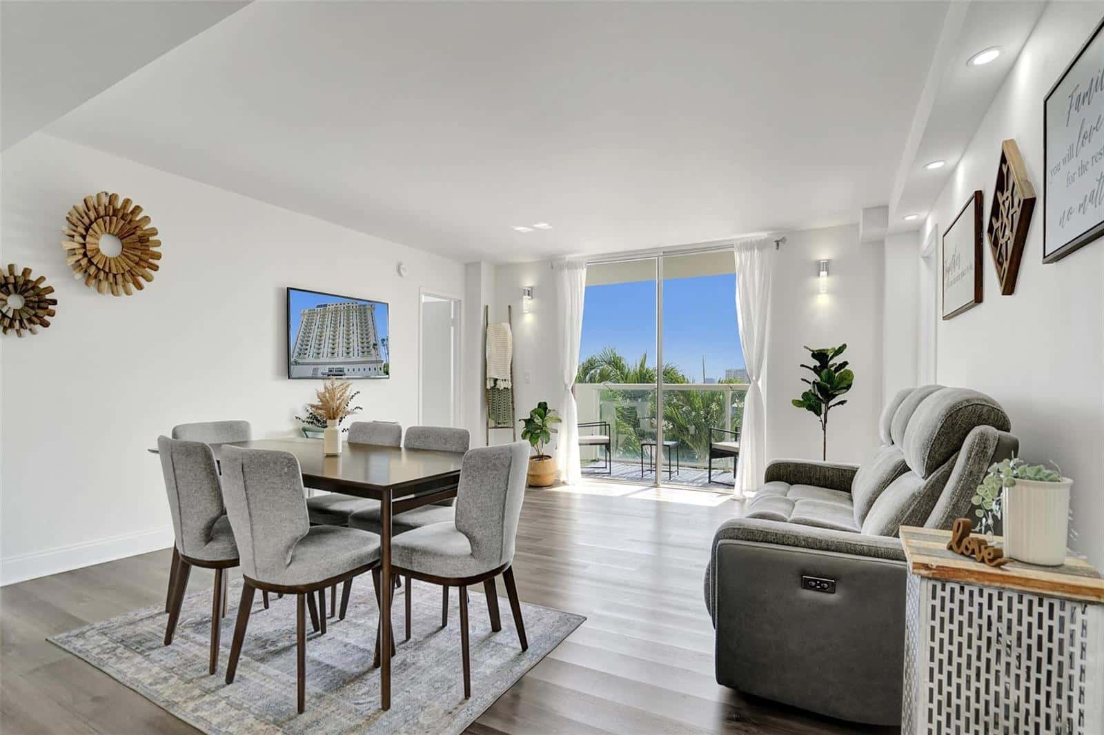13499 Biscayne Boulevard # 610, North Miami FL 33181