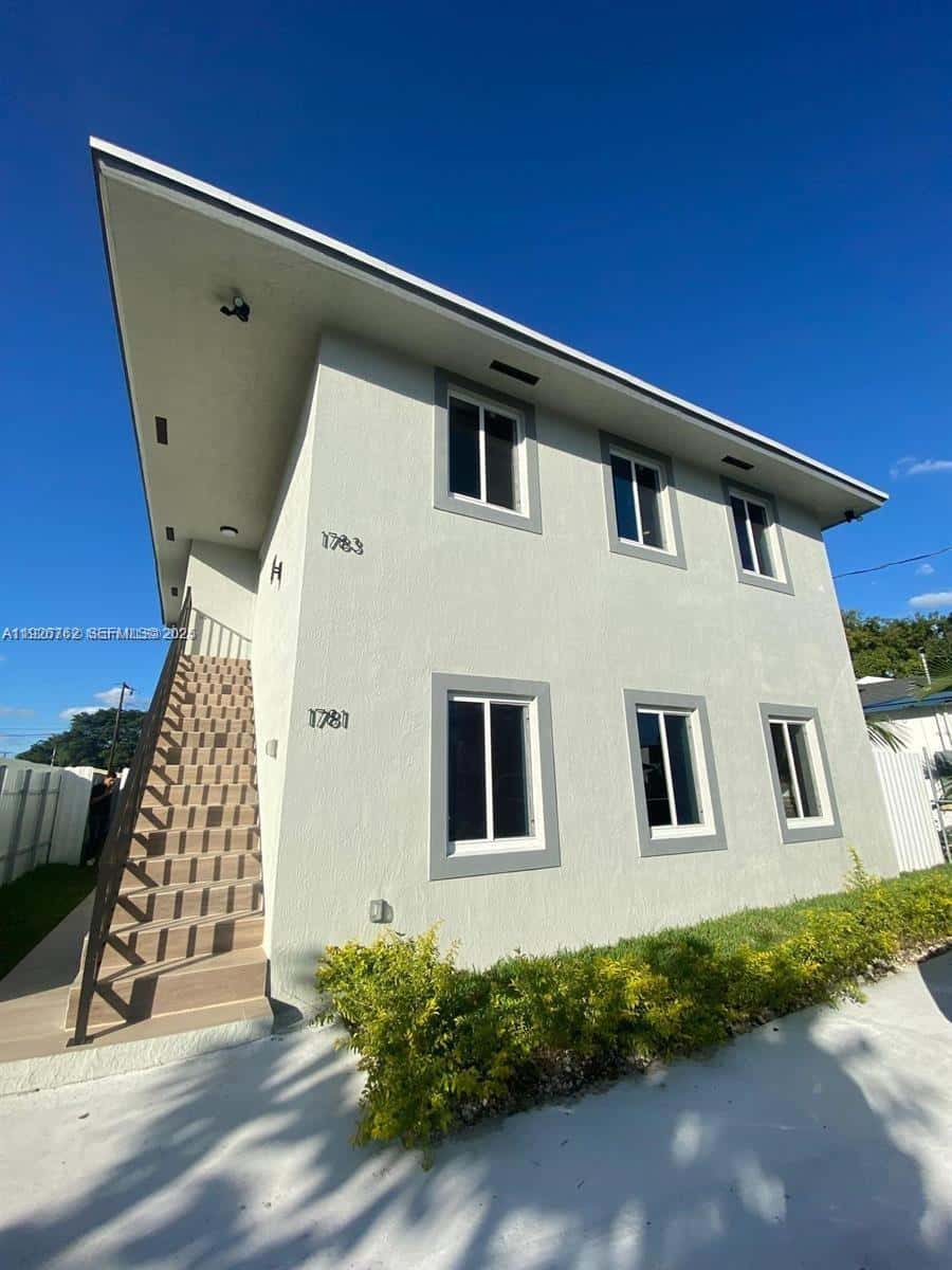 1783 NW 65th St # 1783, Miami FL 33147