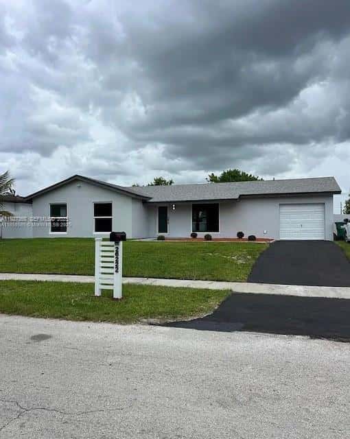 26222 SW 124th Pl, Homestead FL 33032