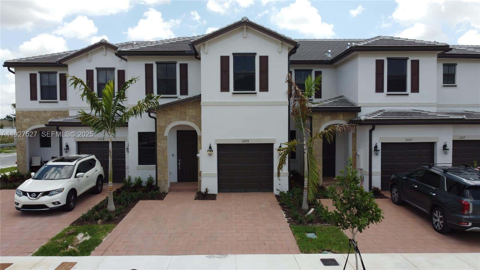 11125 W 33rd Ct, Hialeah FL 33018