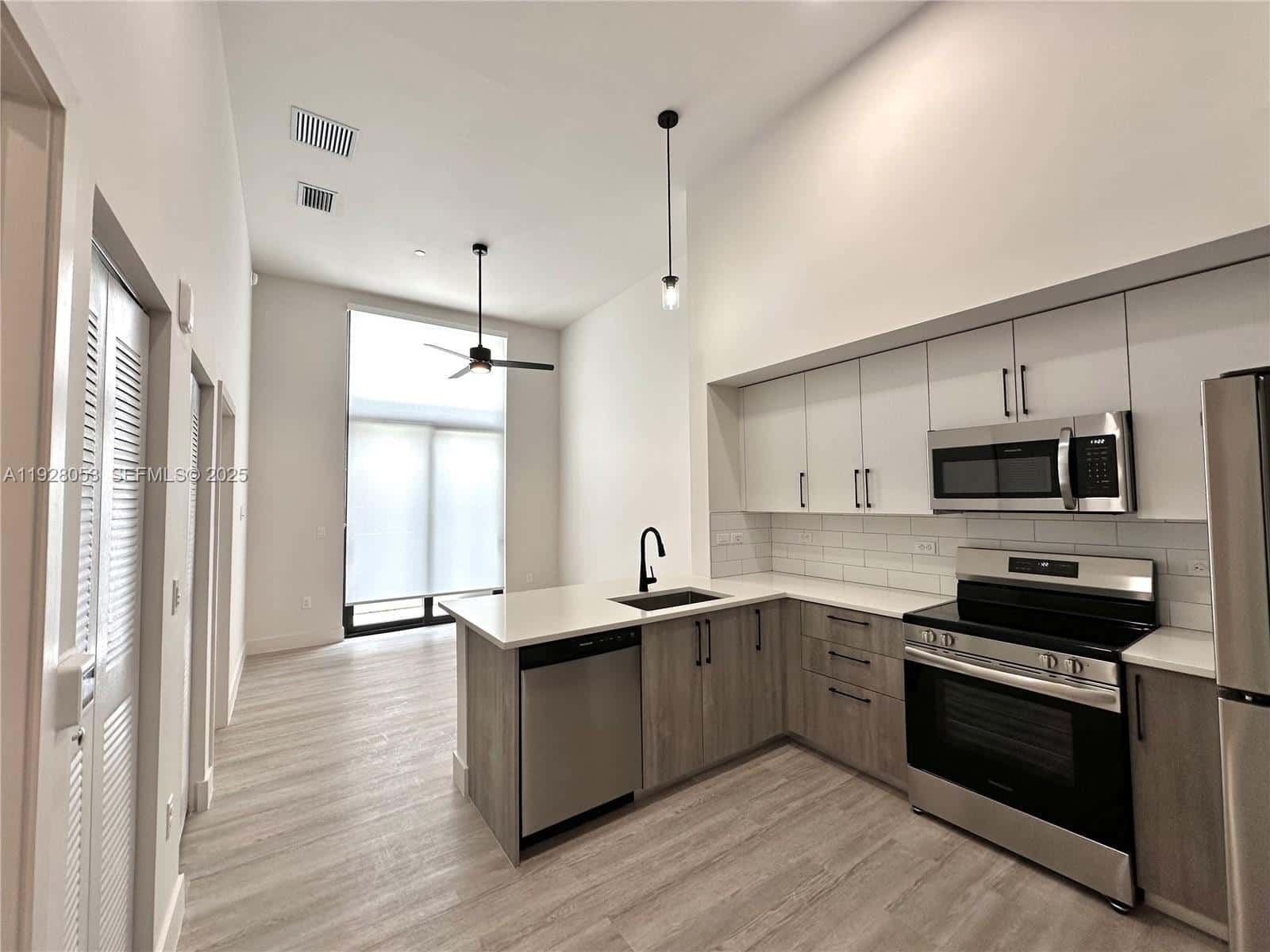 18412 Homestead Ave # 110, Miami FL 33157