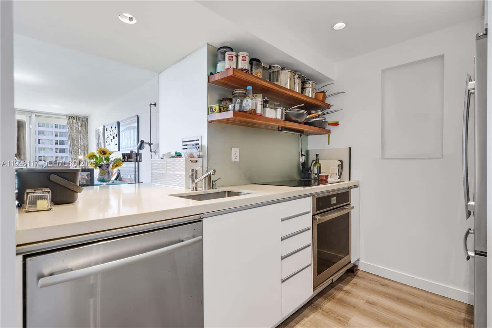 1200 West Ave # 615, Miami Beach FL 33139