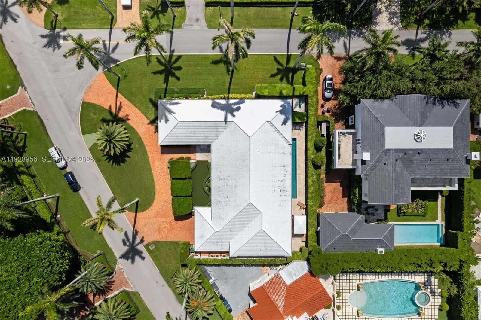 55 La Gorce Cir, Miami Beach FL 33141