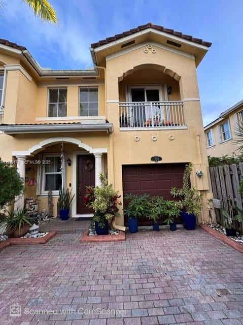 15064 SW 8th Ln, Miami FL 33194
