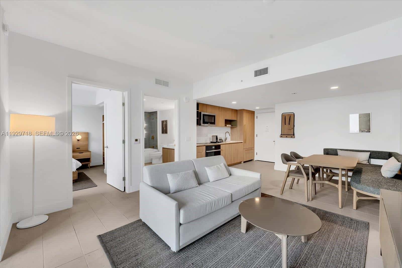 159 NE 6th St # 3811, Miami FL 33132
