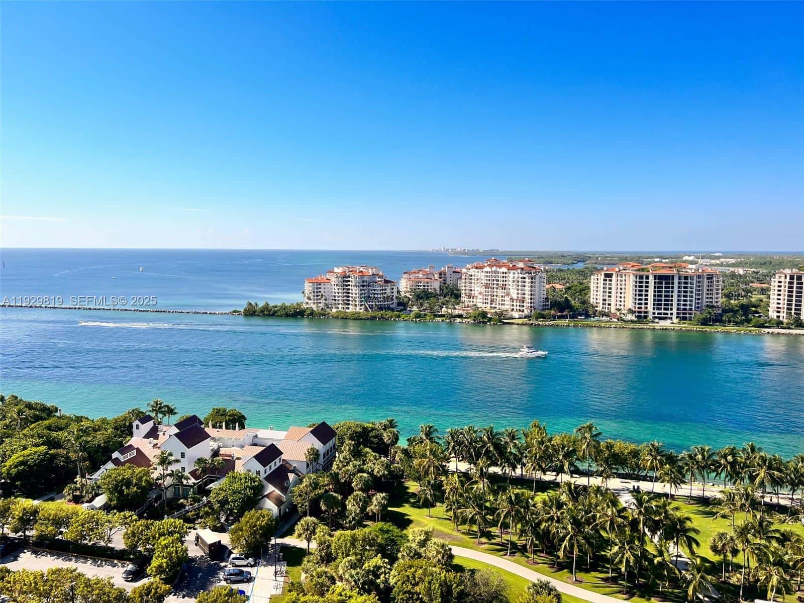400 S Pointe Dr # 2105, Miami Beach FL 33139