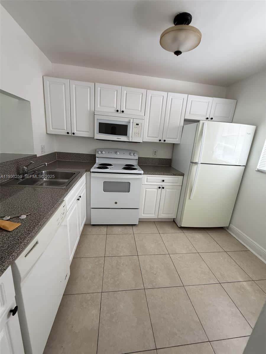 19729 SW 114th Ave # 251, Miami FL 33157