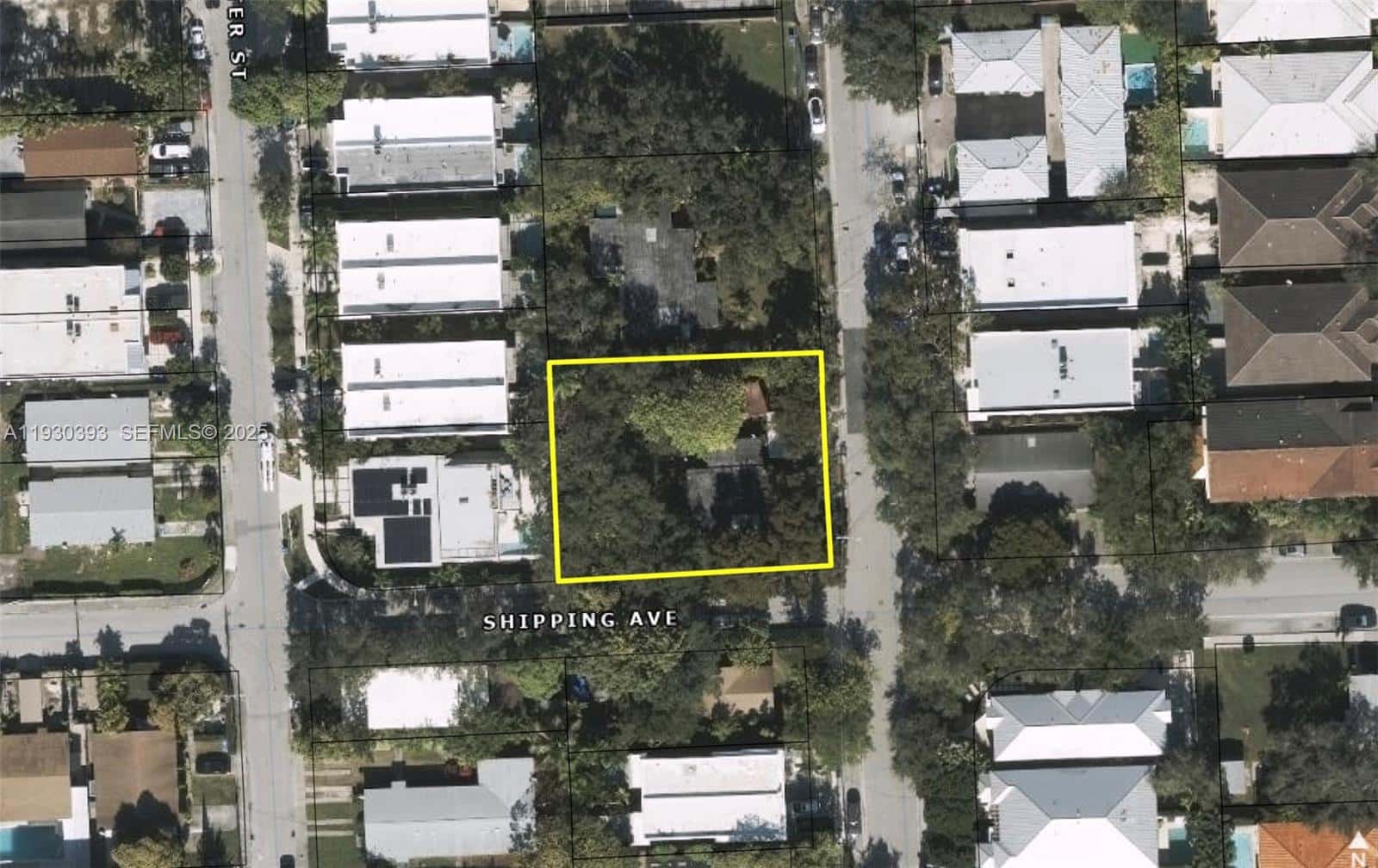 3090 Hibiscus St, Miami FL 33133