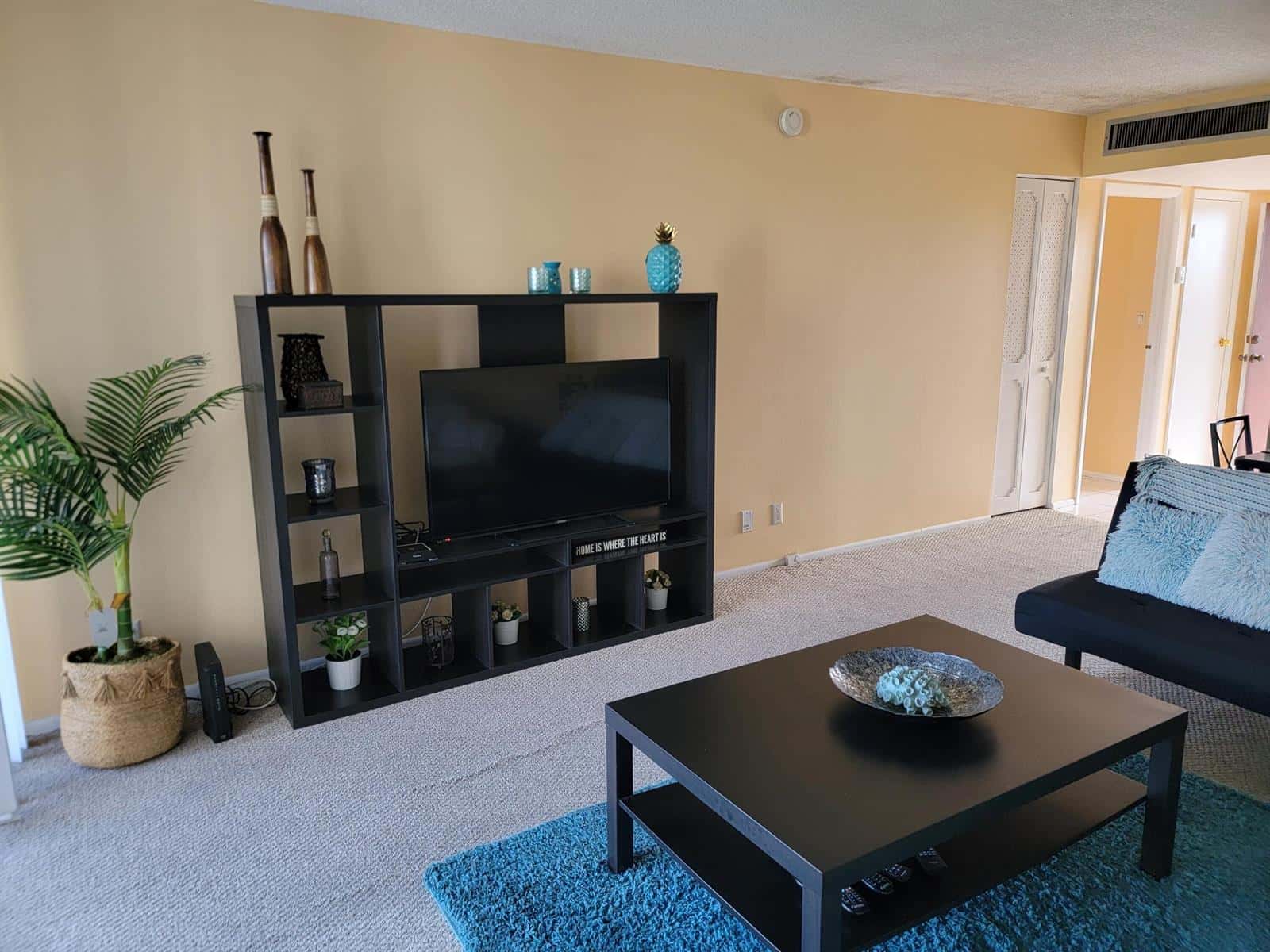 3301 N Country Club Drive # 506, Aventura FL 33180