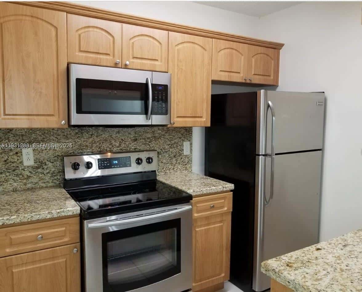 7141 SW 129th Ave # 4, Miami FL 33183