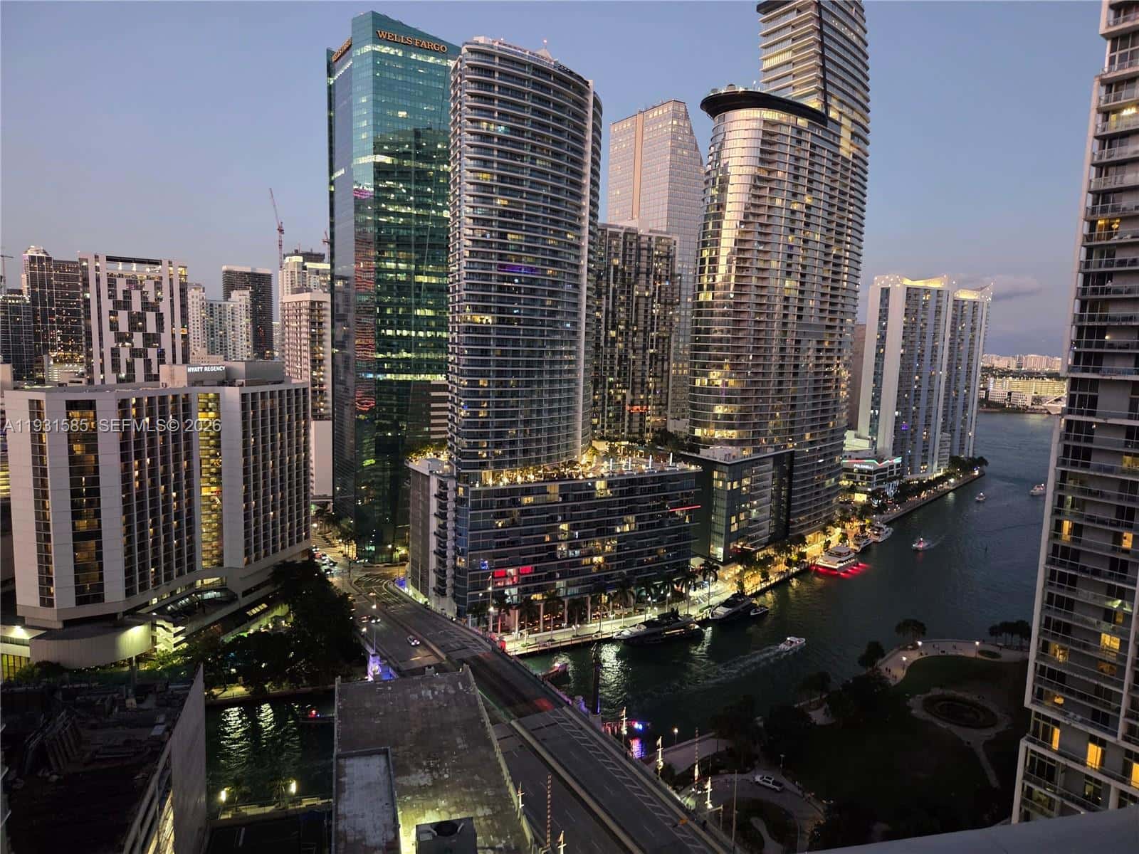 500 Brickell Ave # 3105, Miami FL 33131